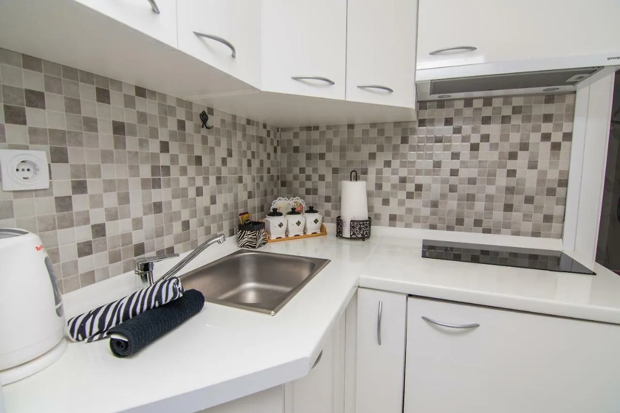 Apartments Villa Morena Мали-Лошинь