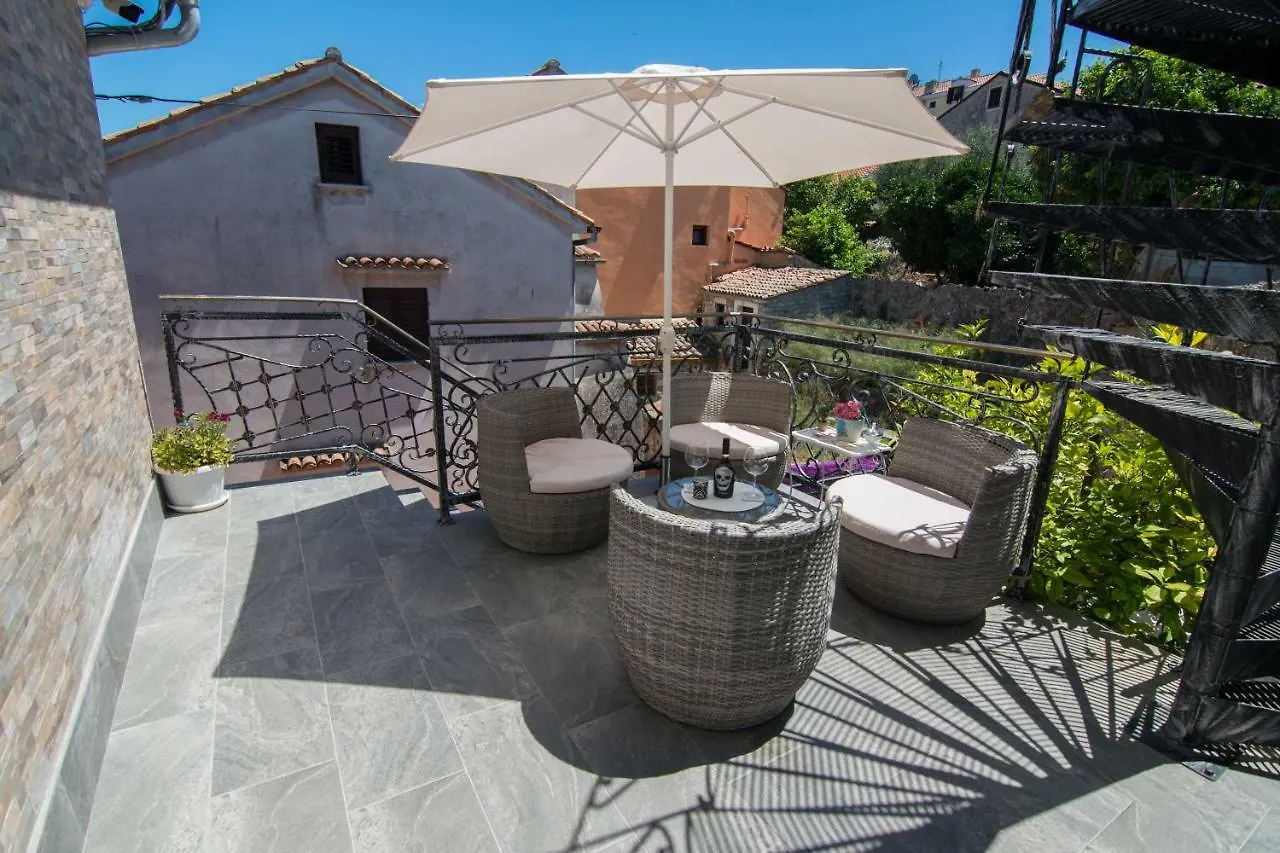 Apartments Villa Morena Mali Lošinj Kroatien